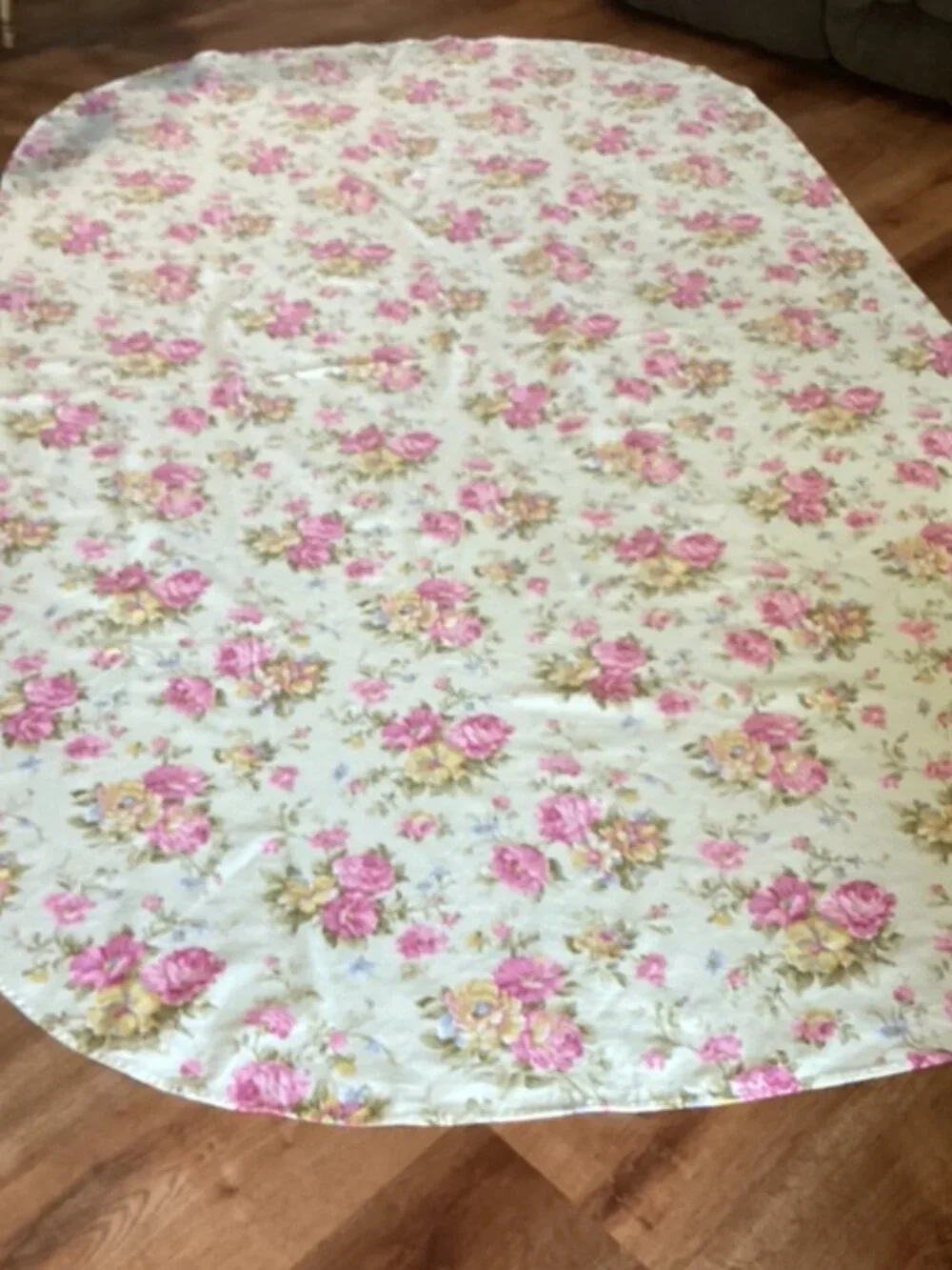 Zina Vasi Tablecloth Floral Oval 60'x104